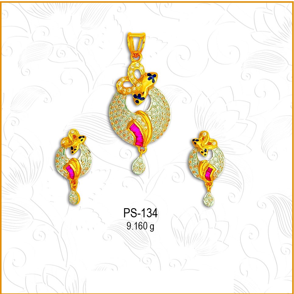 916 Gold Round Shape CZ Diamond Pendant Set PS-134