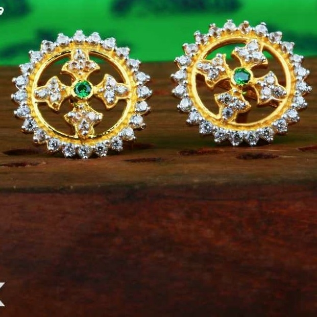 22KT Gold Ladies Fancy Earring