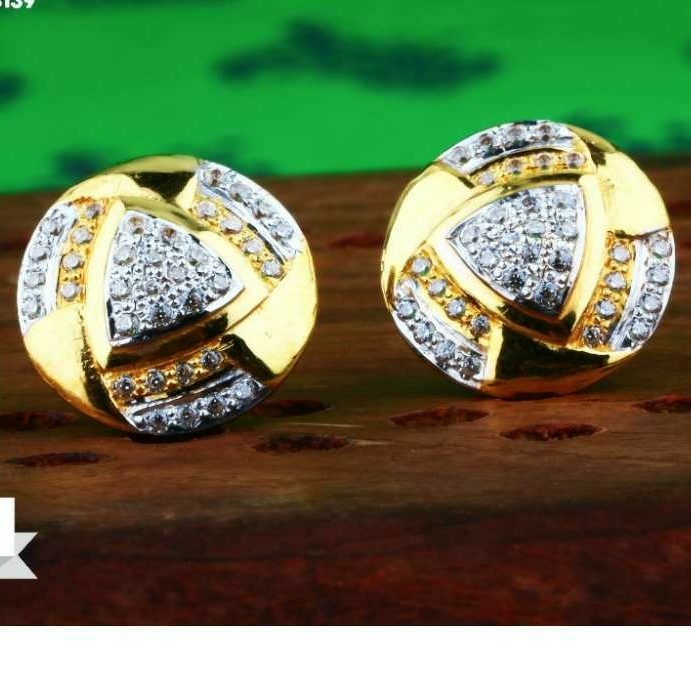 22KT Gold Ladies Fancy Earring