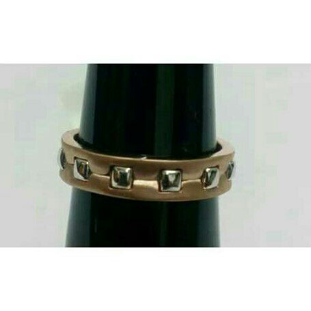 18Kt/750 Gold Elegant  Ring