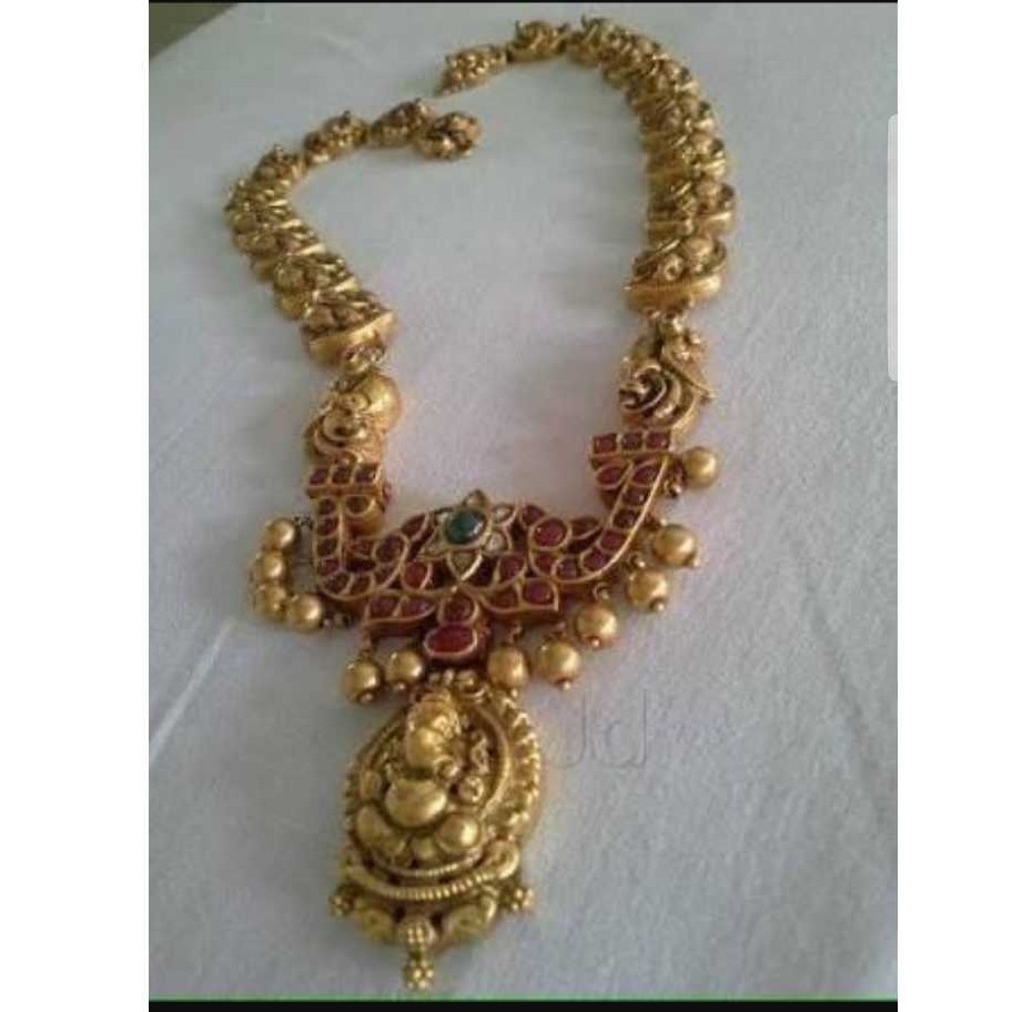 Fancy Necklace Set