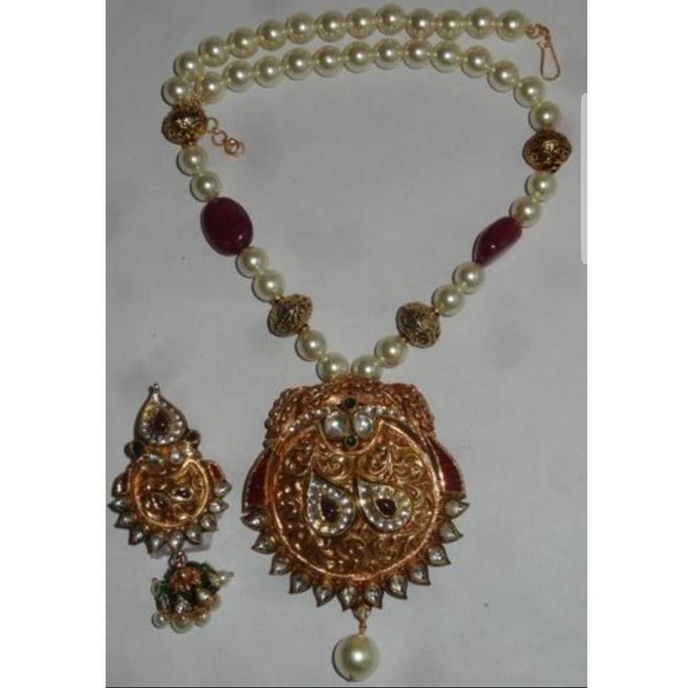 Fancy Necklace Set