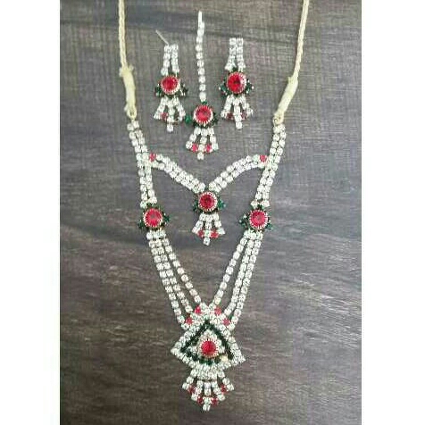Fancy Diamond Necklace Set