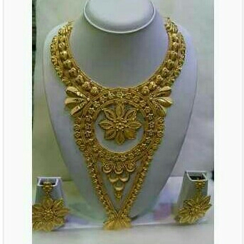 Fancy Necklace Set