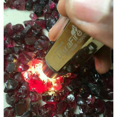 5000ct hexagonal red garnet - Image 2