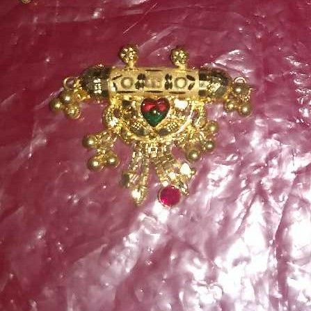 Gold Ladies Indian Fancy Pendant Yellow
