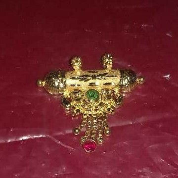 Gold Ladies Dodi Pendant