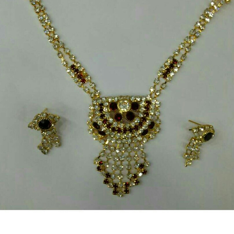 Diamond Necklace Set