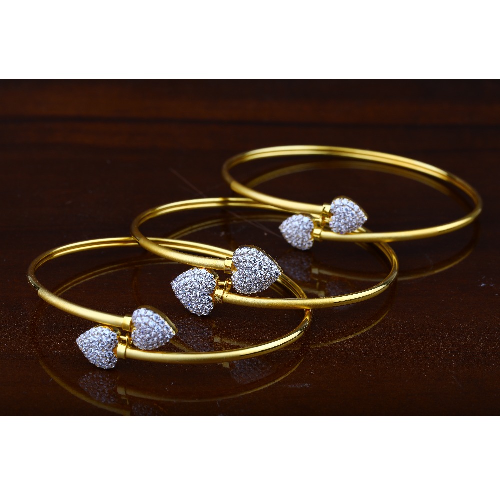 916 Gold CZ Heart Design Bracelet RJ-B04