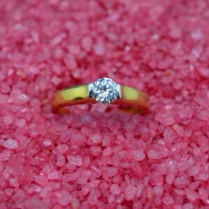 Ladies Gold Ring