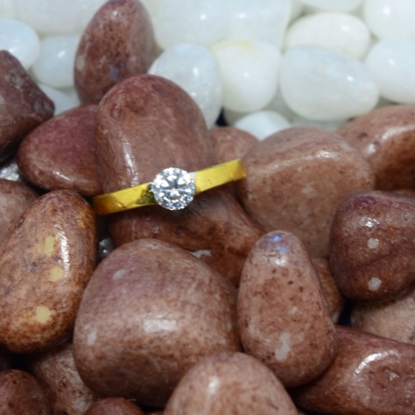 Ladies Gold Ring - Image 5