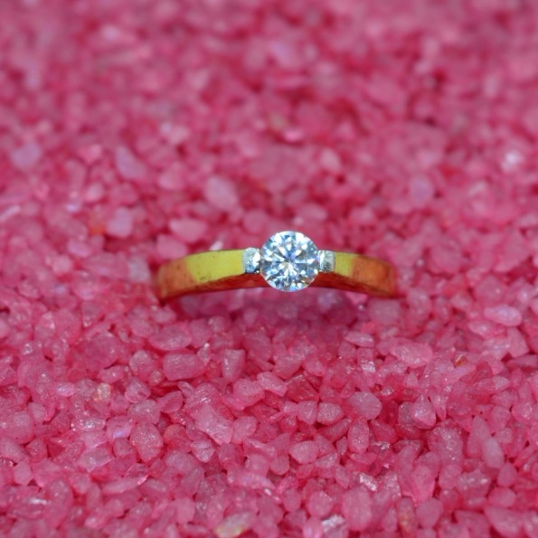 Ladies Gold Ring - Image 4