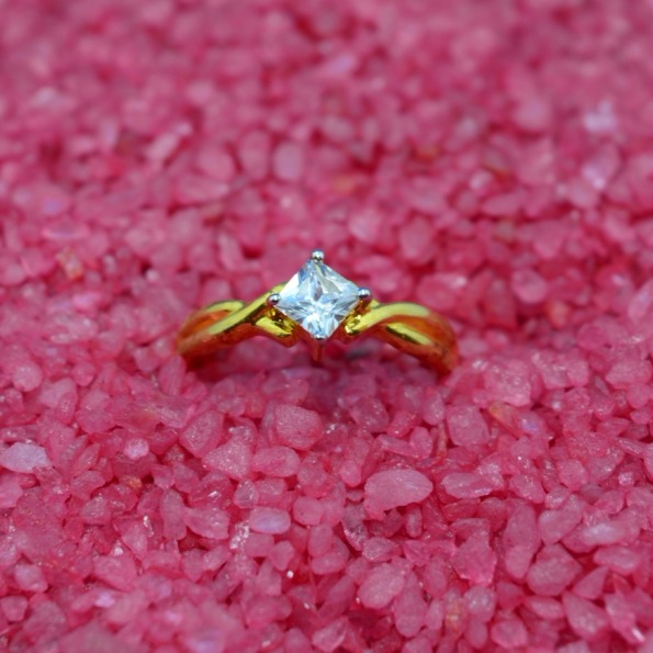 Ladies Ring