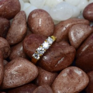 Ladies Ring