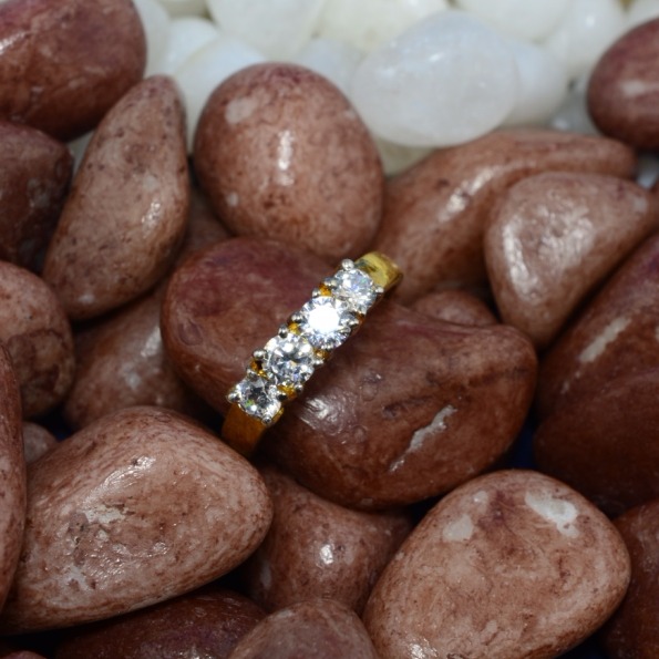 Ladies Ring
