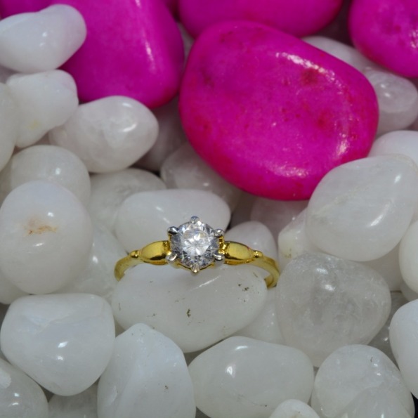 Ladies Gold Ring - Image 4