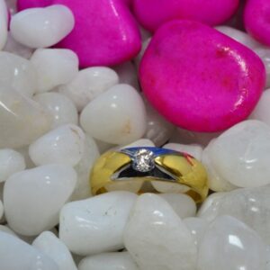 Ladies Gold Ring