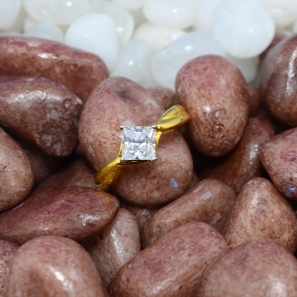 Ladies Ring