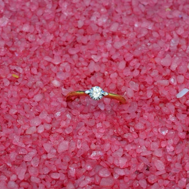Ladies Gold Ring - Image 3
