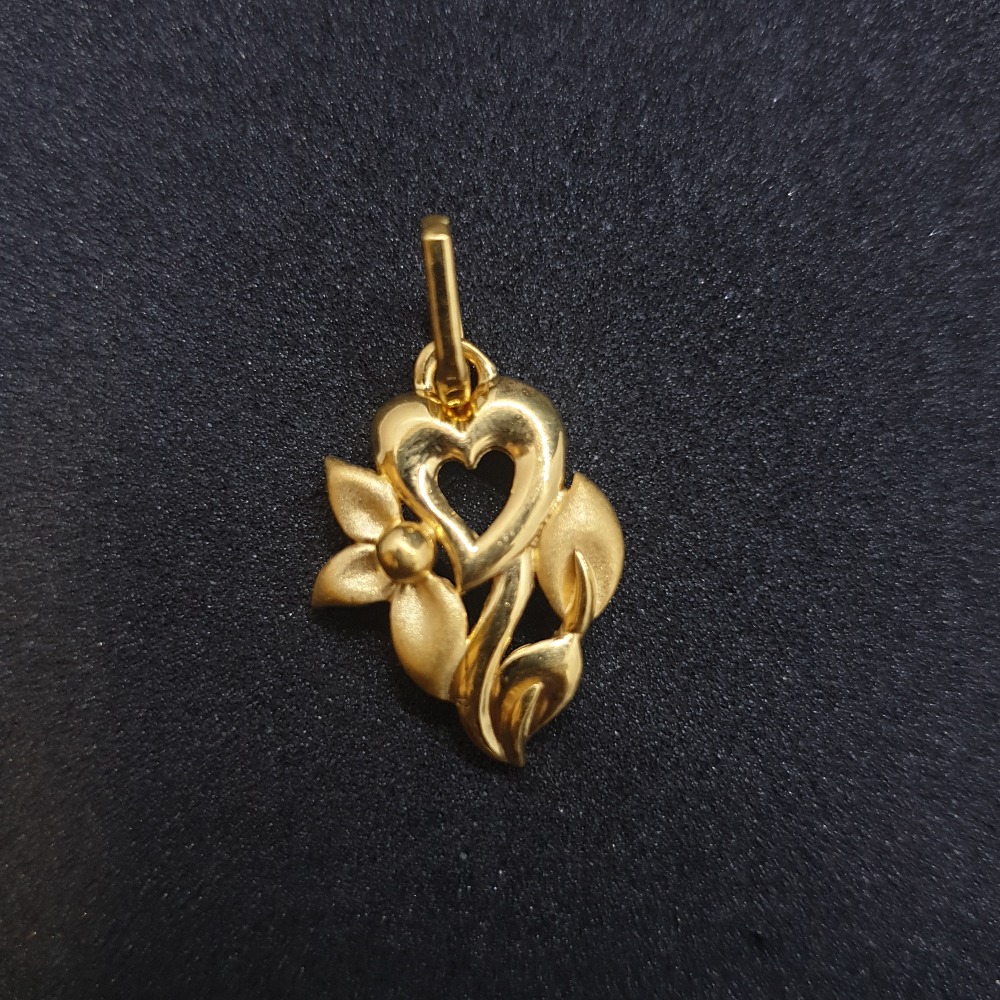 Fancy Pendant PNG-0152