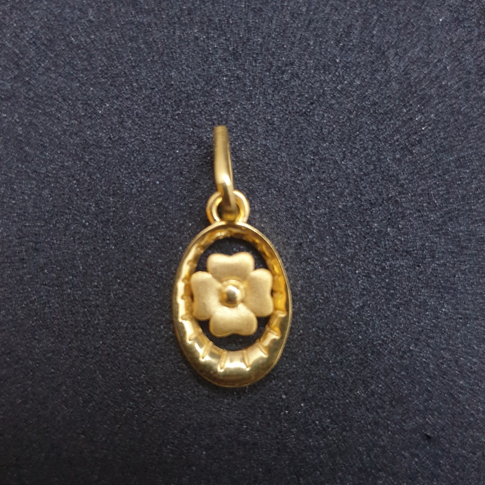 Fancy Pendant PNG-0158