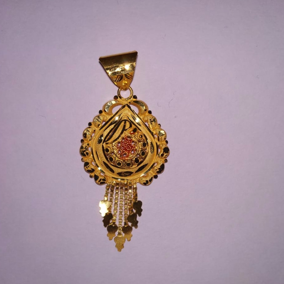 22KT Gold Stylish Ladies Pendant