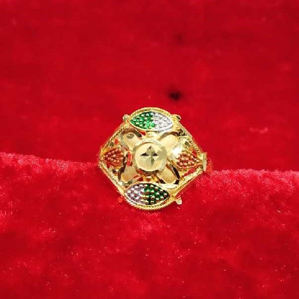 20kt Gold Designer Ladies Ring