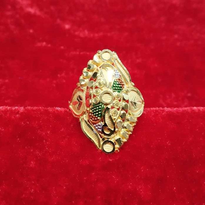 20kt Gold Fashionable Ladies Ring