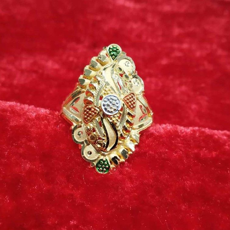 20kt Gold Fashionable Ring