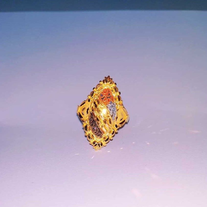 916 Broad Design Gold Ladies Ring