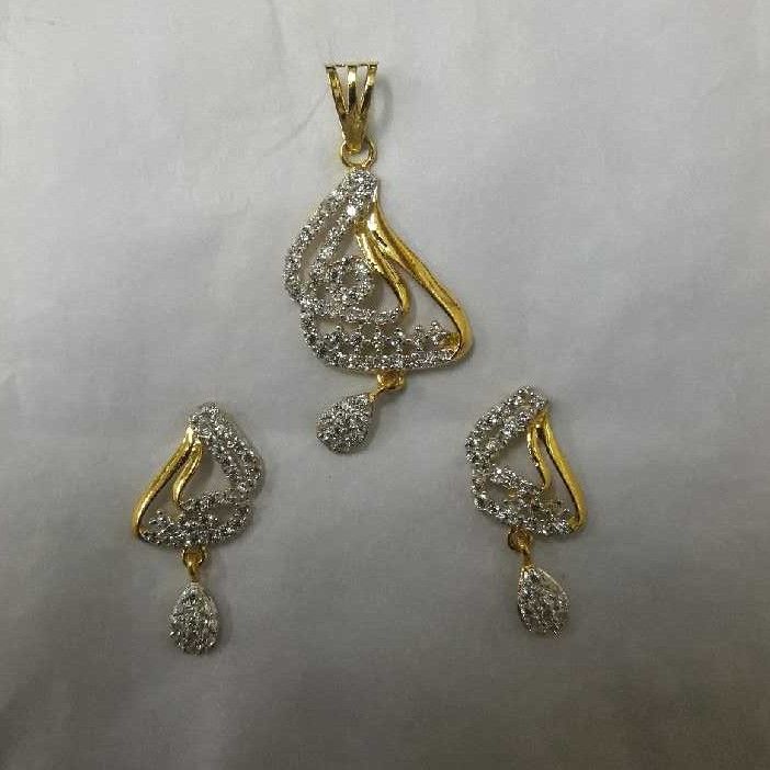 Antique 916 Gold Fancy Pendant Set