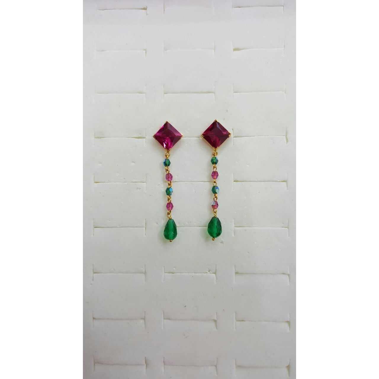 916 Gold Ladies Fancy Earrings