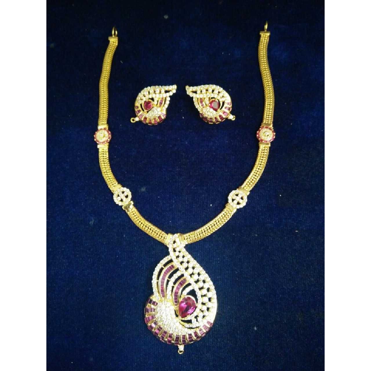22KT Gold Ladies Stylish Vertical Necklace Set - Image 2