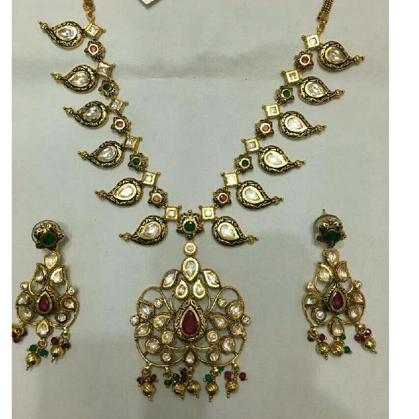Designer Kundan Necklace Set