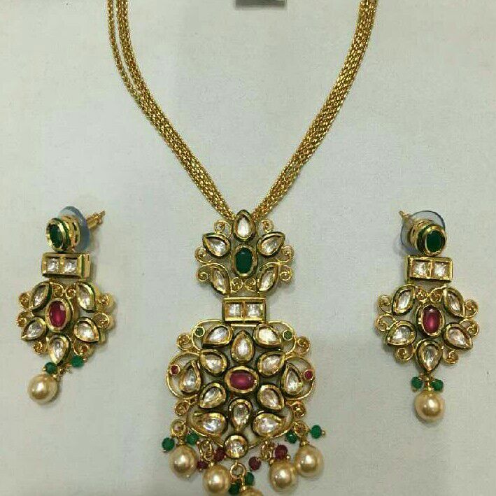 Fancy Ladies Yellow Necklace Set