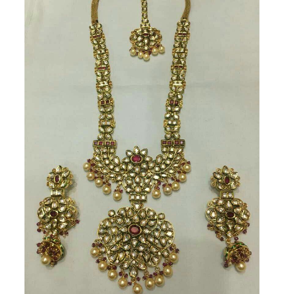 Stone Attractive Ladies Yellow Necklace Set