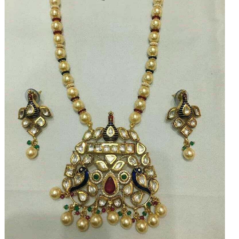 Classic Ladies Vertical Necklace