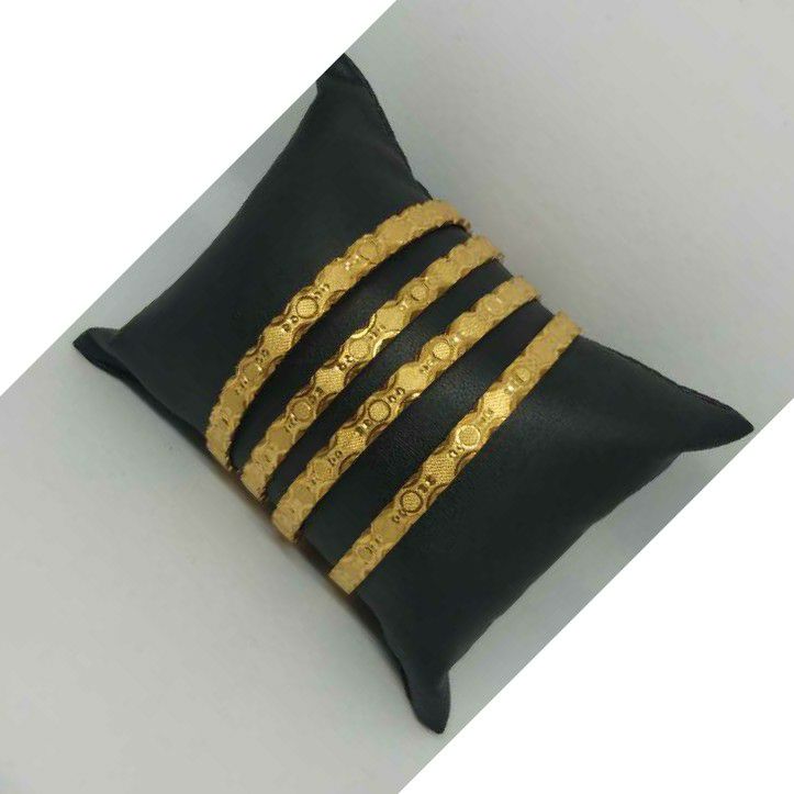 916 gold bangle