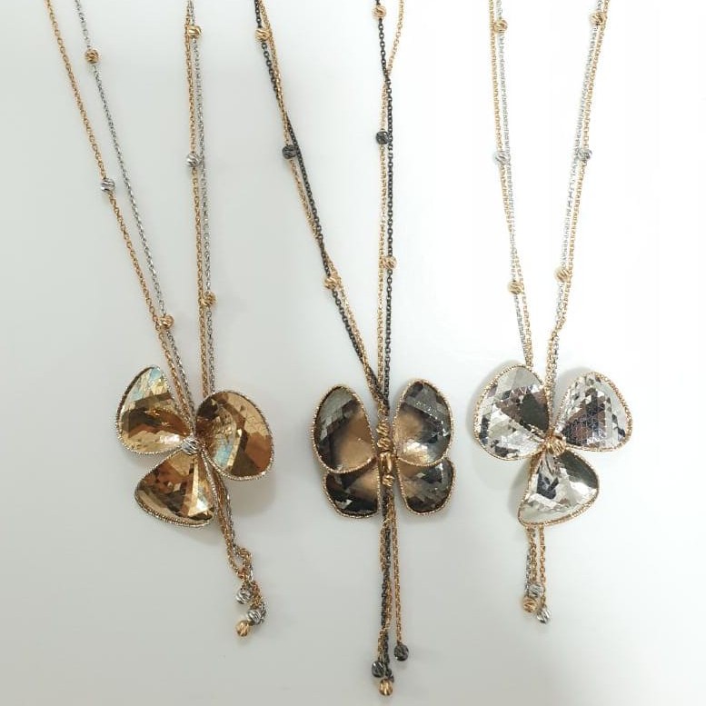 Important italian chains and jewelry