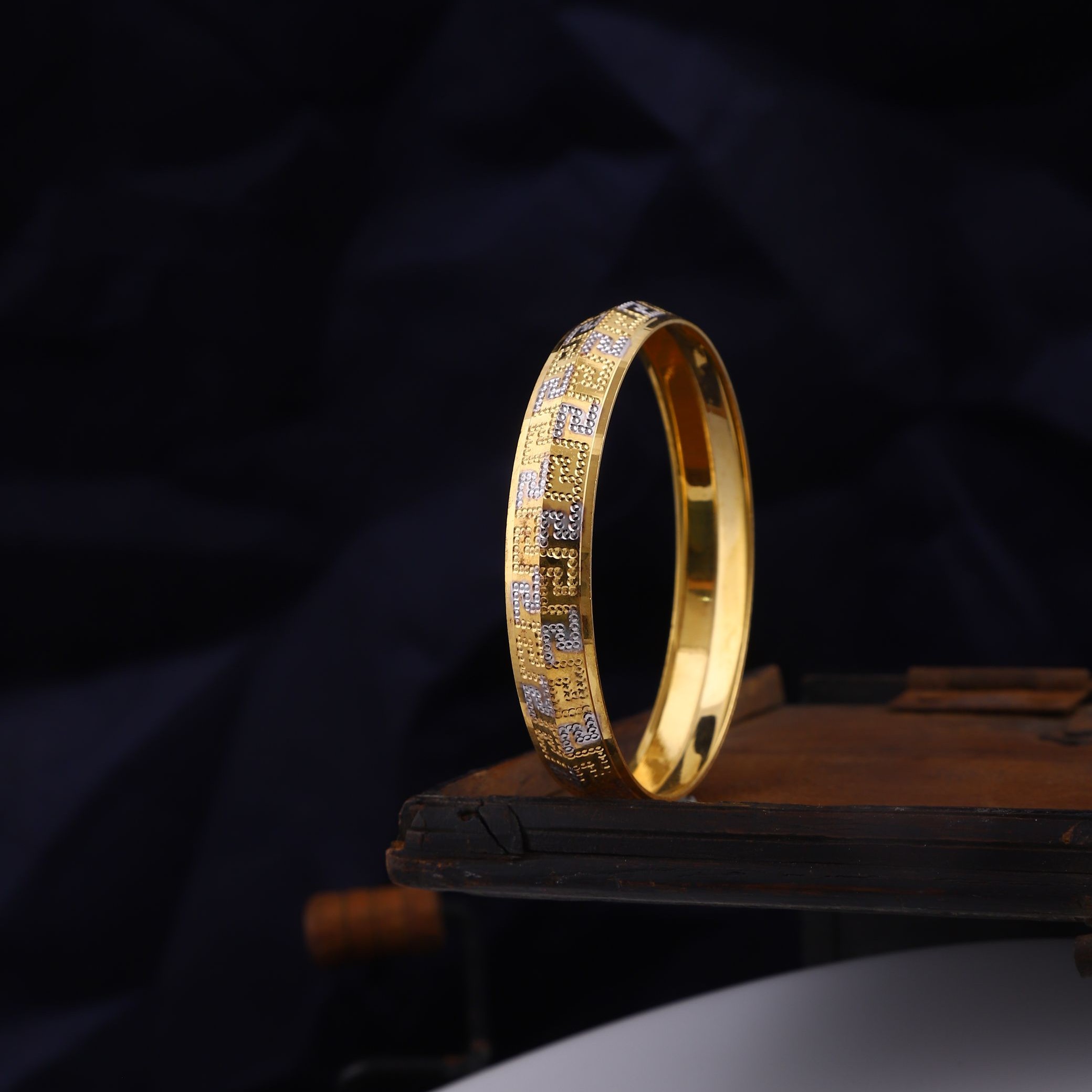916 Gold Fine Gents Kada