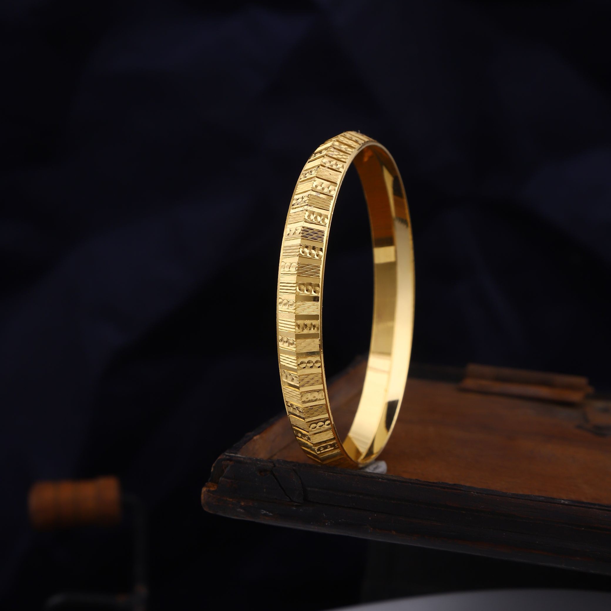 916 Gold Classic Mens Kada