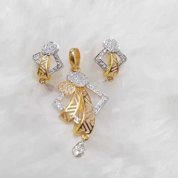 916 exclusive cz pendant set