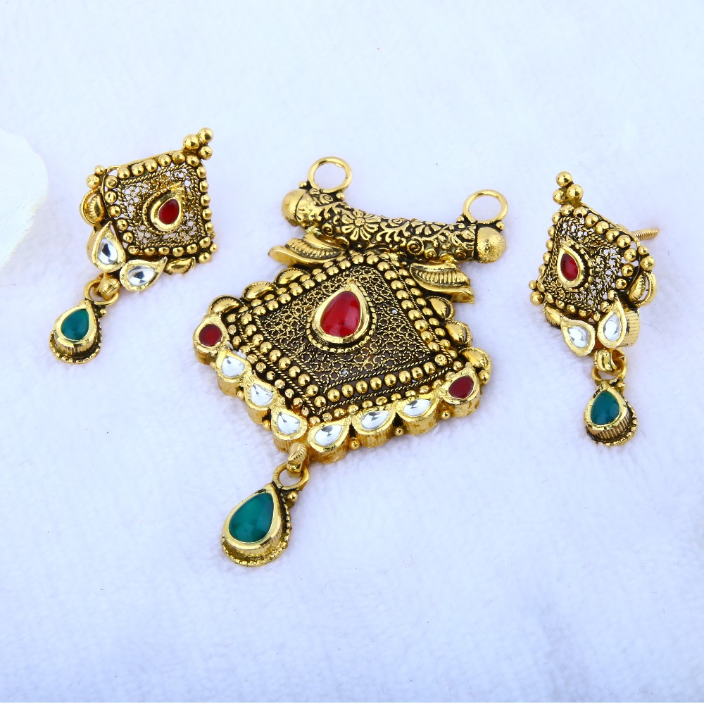 916 Gold Antique Pendant MPG - 0106
