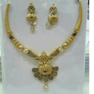 22K / 916 Gold Yellow Ladies Antique Jadtar Necklace Set