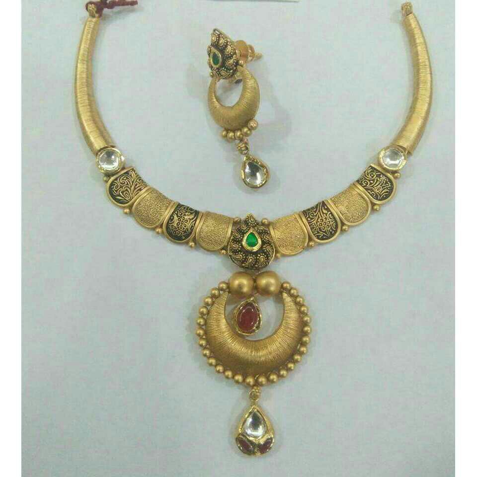 916/22KT Yellow Gold Antique Jadtar Ladies Bridal Necklace Set