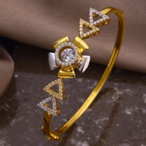 Gold FLOWER SHAPE BRACELET