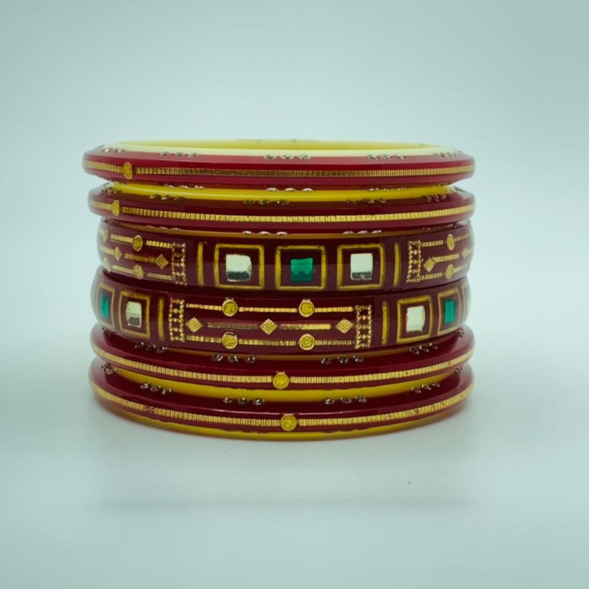 Gold ras chudi red and off white