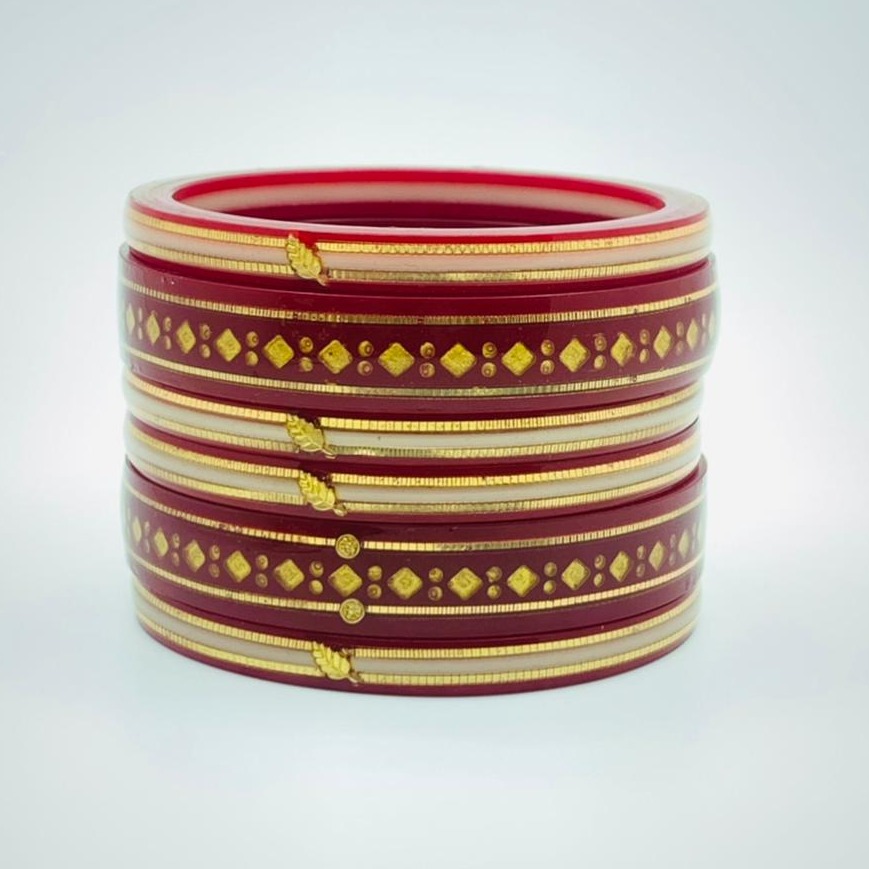 Gold ras chudi red and off white