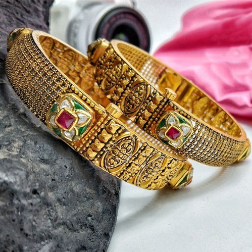 22KT Gold Antique Jadtar Kada