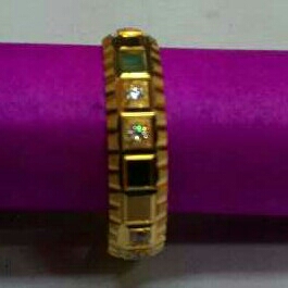 22KT Gold Ladies Ring